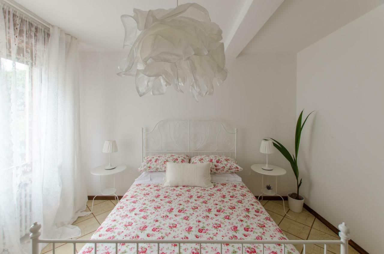 Casa Marisa Apartment Sirmione Ngoại thất bức ảnh